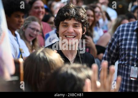 New York, États-Unis. 24 mai 2024. Braeden remasterise les « Wallows » sur l'émission « Today » de NBC au Rockefeller Plaza, New York, NY, le 24 mai 2024. (Photo par Anthony Behar/Sipa USA) crédit : Sipa USA/Alamy Live News Banque D'Images