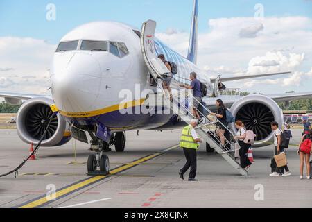 Hongrie, Budapest, Ryanair avion à réaction de passagers à l'aéroport international Ferenc Liszt photo © Fabio Mazzarella/Sintesi/Alamy Stock photo Banque D'Images