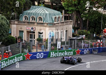 Monte Carlo, Monaco. 24 mai 2024. Logan Sargeant (USA) Williams Racing FW46. Championnat du monde de formule 1, Rd 8, Grand Prix de Monaco, vendredi 24 mai 2024. Monte Carlo, Monaco. Crédit : James Moy/Alamy Live News Banque D'Images