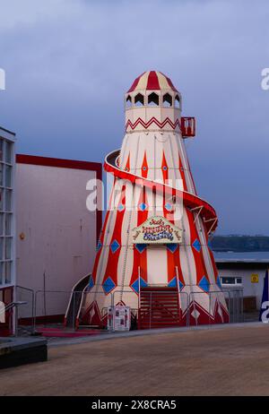 Squelette d'helter en bois traditionnel à Portrush Fun Fair en Irlande du Nord Banque D'Images