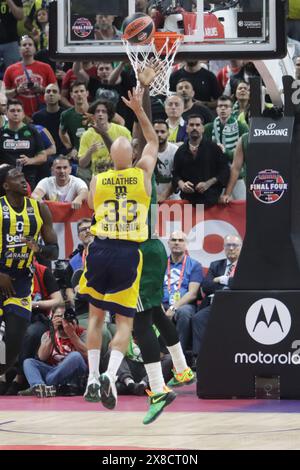 Berlin, Allemagne, 24 mai 2024. Nick Calathes en action lors du match entre Panathinaikos vs Fenerbahce. Turkish Airlines Euroliga final four Berlin 2024. Crédit : Fabideciria/Alamy Live News Banque D'Images