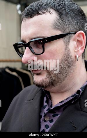 Dogliani, Italie, 24 mai 2024. L'animateur et commentateur italien de la télévision et de la radio Costantino della Gherardesca à la treizième édition du Festival della TV. Crédit : Luca Prestia / Alamy Live News Banque D'Images