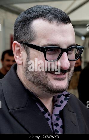 Dogliani, Italie, 24 mai 2024. L'animateur et commentateur italien de la télévision et de la radio Costantino della Gherardesca à la treizième édition du Festival della TV. Crédit : Luca Prestia / Alamy Live News Banque D'Images