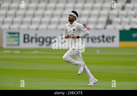 NORTHAMPTON, ROYAUME-UNI. 24 mai 2024. Siddharth Kaul du Northamptonshire lors du match de la division deux du Championnat Vitality County entre le Northamptonshire et le Yorkshire le 24 mai au County Ground de Northampton, Angleterre crédit : PATRICK ANTHONISZ/Alamy Live News Banque D'Images