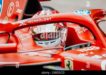 © SPORTPIXPRESS/MAXPPP, Monaco. 24 mai 2024. FORMULE 1 GRAND PRIX DE MONACO leclerc (charles) - (ferrari) est concentré et attend le début de la séance d'essais libres 1 crédit : MAXPPP/Alamy Live News Banque D'Images