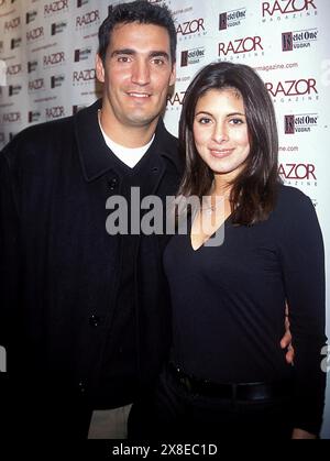 JAMIE LYNN SIGLER FIANCE A.J. DISCALA. K27051JBU LE MAGAZINE SD1104.RAZOR ORGANISE UNE SOIRÉE GOOMBA POUR LA STAR DES SOPRANOS STEVE SCHIRRIPA À IL CORTILE À NEW YORK. JUDIE BURSTEIN/ 2002.(image crédit : ©JUDIE BURSTEIN/ZUMA Wire) USAGE ÉDITORIAL SEULEMENT! Non destiné à UN USAGE commercial ! Banque D'Images