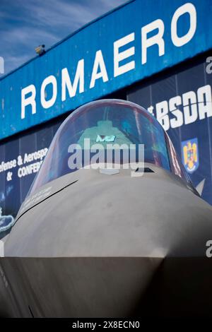 Bucarest, Roumanie. 24 mai 2024 : exposition internationale de défense, aérospatiale et sécurité de la mer Noire 2024 (BSDA), à ROMAERO. Banque D'Images