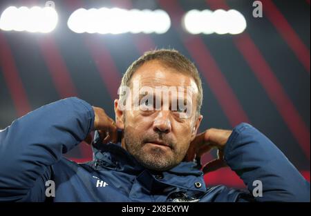 Entraîneur Hansi Hans Flick FC Bayern MŸnchen FC Bayern MŸnchen Borussia Dortmund 1 Fussball Bundesliga saison 2019 / 2020 la réglementation DFL interdit toute utilisation de photographies comme séquences d'images et/ou quasi-vidéo © diebilderwelt / Alamy Stock Banque D'Images