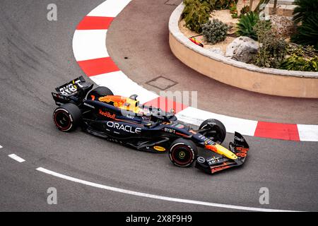 Monaco, Monaco. 24 mai 2024. Le pilote néerlandais de l'écurie Oracle Redbull F1, Max Verstappen (1), vu lors des essais libres deux du Grand Prix de Monaco. (Photo de Luca Martini/SOPA images/SIPA USA) crédit : SIPA USA/Alamy Live News Banque D'Images