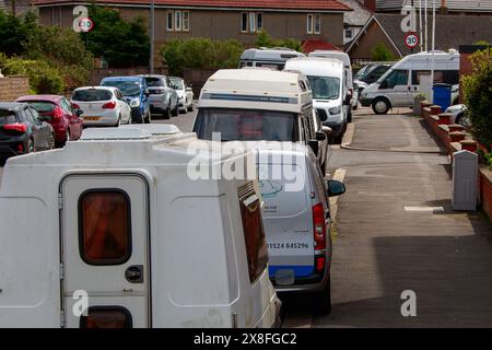 Morecambe Lancashire, Royaume-Uni. 25 mai 2025. Il y a plus de problèmes avec les camionnettes bloquant les rues autour de la vente de camionnettes que de l'utilisation des camionnettes Un problème qui semble aller incontesté crédit : PN News/Alamy Live News Banque D'Images