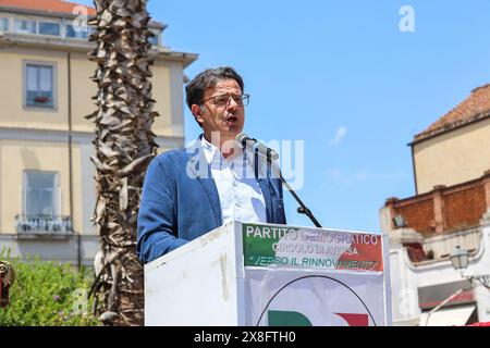 Aversa, Italie, 25 mai 2024. Mauro Baldascino, candidat à la mairie d'Aversa, lors d'une réunion politique pour les élections politiques européennes de 2024 et pour les élections du maire d'Aversa. Banque D'Images