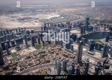 Dubaï vu du haut, pris du 154ème étage de la Burj Khalifa Banque D'Images