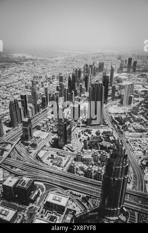 Dubaï vu du haut, pris du 154ème étage de la Burj Khalifa Banque D'Images