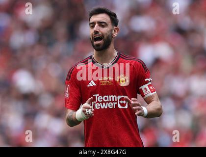 Londres, Royaume-Uni. 25 mai 2024. Bruno Fernandes de Manchester United dirige le match de FA Cup au stade de Wembley à Londres. Le crédit photo devrait se lire comme suit : David Klein/Sportimage crédit : Sportimage Ltd/Alamy Live News Banque D'Images