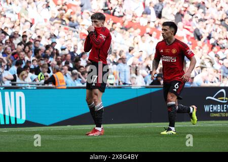 Londres, Royaume-Uni. 25 mai 2024. Alejandro Garnacho de Manchester Utd (17 ans) célèbre après avoir marqué le 1er but de son équipe. Finale de l'Emirates FA Cup, 2024, Manchester City v Manchester Utd au stade de Wembley à Londres le samedi 25 mai 2024. Usage éditorial exclusif. photo par Andrew Orchard/Andrew Orchard photographie sportive/Alamy Live News crédit : Andrew Orchard photographie sportive/Alamy Live News Banque D'Images