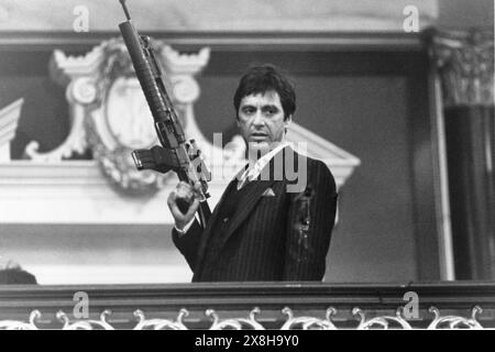 Un portrait de Al PACINO dans le rôle de Tony Montana dans SCARFACE 1983 réalisateur BRIAN DE PALMA scénario OLIVER STONE Universal Pictures Banque D'Images