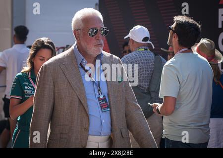 Monaco, Monaco. 25 mai 2024. Lawrence S. Stroll, président exécutif d’Aston Martin, vu dans le paddock après la séance qualificative du Grand Prix de F1 de Monaco. Crédit : SOPA images Limited/Alamy Live News Banque D'Images