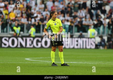 L'arbitre Maria Sole Ferrieri Caputi lors du match entre la Juventus FC et l'AC Monza le 25 mai 2024 au stade Allianz de Turin, Italie. Banque D'Images