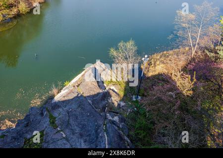 Belle vue du haut du château Belvedere du lac à Central Park, Manhattan. New York. ÉTATS-UNIS. Banque D'Images