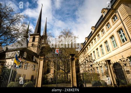 Flèches de la cathédrale notre-Dame, Luxembourg. Banque D'Images