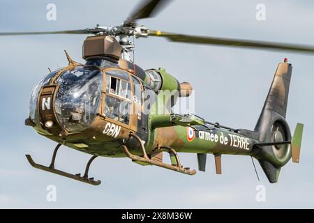 Un hélicoptère militaire aérospatiale Gazelle de l'Aviation légère de l'Armée française. Banque D'Images