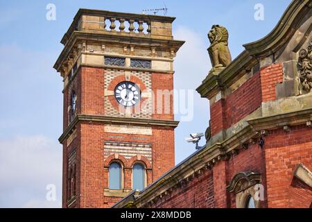 Tameside GTR Manchester Ashton-under-Lyne tour de l'horloge du marché intérieur Banque D'Images