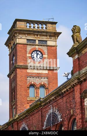 Tameside GTR Manchester Ashton-under-Lyne tour de l'horloge du marché intérieur Banque D'Images