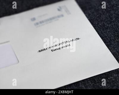 Briefwahlunterlagen Europawahl (documents de vote postaux élections européennes). Enveloppe avec le bulletin de vote et les instructions en Allemagne. Banque D'Images
