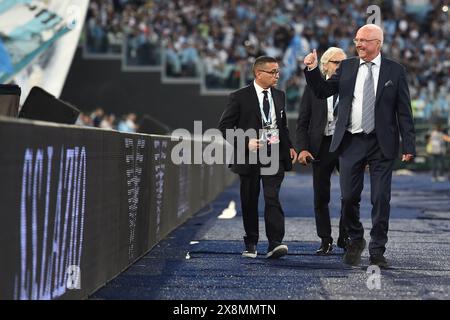 Rome, Italie. 26 mai 2024. L'ancien entraîneur de la SS Lazio, Sven-Goran Eriksson, accueille les fans avant le match de Serie A entre la SS Lazio et l'US Sassuolo au stade Olimpico à Rome (Italie), le 26 mai 2024. Crédit : Insidefoto di andrea staccioli/Alamy Live News Banque D'Images