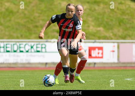 Aschheim, Allemagne. 26 mai 2024. Aschheim, Allemagne, 26 mai 2024 : Paulina Platner (16 Eintracht Frankfurt II) pendant le 2. Frauen-Bundesliga match entre le FC Bayern Munich II et l'Eintracht Frankfurt II au Sportpark Aschheim, Allemagne. (Sven Beyrich/SPP) crédit : photo de presse sportive SPP. /Alamy Live News Banque D'Images