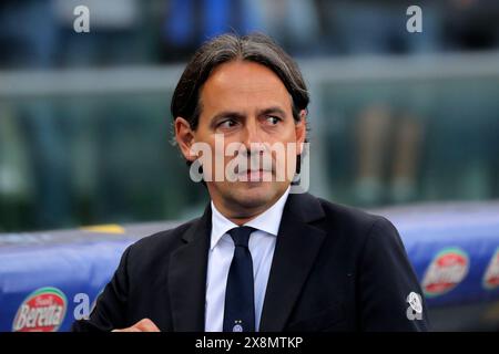 Vérone, Italie. 26 mai 2024. Simone Inzaghi (entraîneur-chef du FC Inter) lors du match de Serie A entre les Hellas Vérone et l'Inter au stade Marcantonio Bentegodi, au nord de l'est de l'Italie - dimanche 26 mai 2024. Sport - Soccer (photo de Paola Garbuioi/Lapresse) crédit : LaPresse/Alamy Live News Banque D'Images