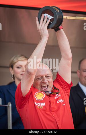 Monaco, Monaco. 26 mai 2024. Frederic Vasseur, directeur de l'équipe de la Scuderia Ferrari, célèbre la victoire de Charles Leclerc au Grand Prix de F1 de Monaco. Crédit : SOPA images Limited/Alamy Live News Banque D'Images