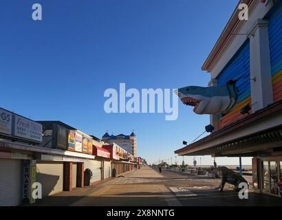 Ocean City, Maryland, promenade au lever du soleil. Banque D'Images