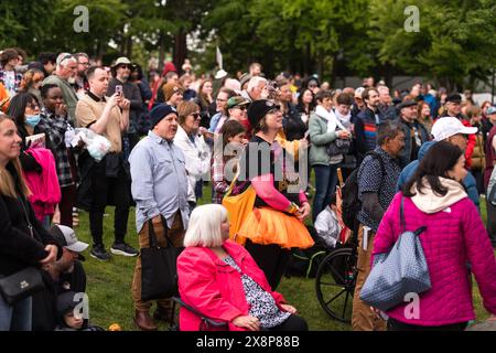 Seattle, États-Unis. 26 mai 2024. Le 53e festival annuel de la vie folklorique jour trois au Seattle Center. L'événement apporte quatre jours complets de musique, d'art, de nourriture et de divertissement à Seattle. Crédit : James Anderson/Alamy Live News Banque D'Images