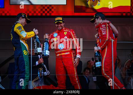 Monaco, Principauté de Monaco. 26 mai 2024. Podium de la course avec le Prince de Monaco Alberto II et la Princesse Charlene Charles Leclerc vainqueur, Oscar Piastri, et Carlos Sainz lors du GP de Monaco, 23-26 mai 2024 Montecarlo, championnat du monde de formule 1 2024. Crédit : Agence photo indépendante/Alamy Live News Banque D'Images