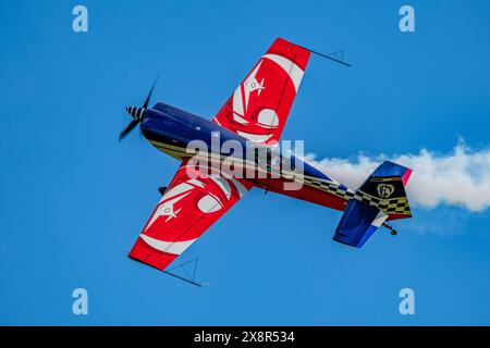 © Arnaud BEINAT/Maxppp. 2024/05/25, Chambley, Lorraine, Grand est, France. Extra 330 de l'Equipe de voltige de l'Armée de l'air française. ANGLAIS : Extra 330 exposition de l'équipe nationale de voltige militaire française, crédit : MAXPPP/Alamy Live News Banque D'Images