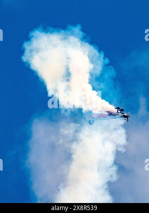 © Arnaud BEINAT/Maxppp. 2024/05/25, Chambley, Lorraine, Grand est, France. Extra 330 de l'Equipe de voltige de l'Armée de l'air française. ANGLAIS : Extra 330 exposition de l'équipe nationale de voltige militaire française, crédit : MAXPPP/Alamy Live News Banque D'Images