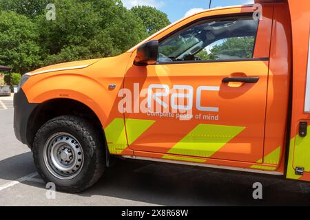 RAC véhicule de dépannage ou fourgonnette avec logo tranquillité d'esprit totale, Angleterre, Royaume-Uni Banque D'Images