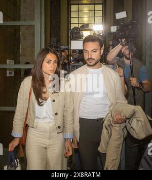 Milan, Italie. 27 mai 2024. La Sorella di Giulia Tramontano con il fidanzato all'Udienza del Processo ad Alessandro Impagnatiello per l'omicidio di Giulia Tramontano - Cronaca - Milano, Italia - Lunedì, 27 Maggio 2024 (foto Stefano Porta/LaPresse) audience du procès d'Alessandro Impagnatiello pour le meurtre de Giulia Tramontano - lundi 27 mai 2024 (photo Stefano Porta/LaPresse) crédit : LaPresse/Alamy Live News Banque D'Images