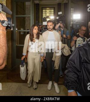 Milan, Italie. 27 mai 2024. La Sorella di Giulia Tramontano con il fidanzato all'Udienza del Processo ad Alessandro Impagnatiello per l'omicidio di Giulia Tramontano - Cronaca - Milano, Italia - Lunedì, 27 Maggio 2024 (foto Stefano Porta/LaPresse) audience du procès d'Alessandro Impagnatiello pour le meurtre de Giulia Tramontano - lundi 27 mai 2024 (photo Stefano Porta/LaPresse) crédit : LaPresse/Alamy Live News Banque D'Images