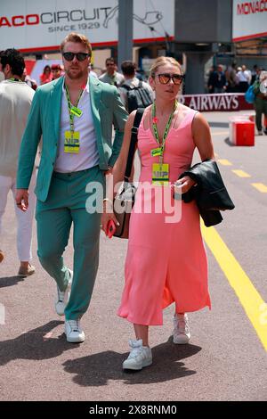 27 mai 2024, circuit de Monaco, Monte Carlo, Grand Prix de formule 1 Monaco 2024, en photo la coureuse américaine Mikaela Shiffrin avec son ami, le coureur norvégien Aleksander Aamodt Kilde. Banque D'Images