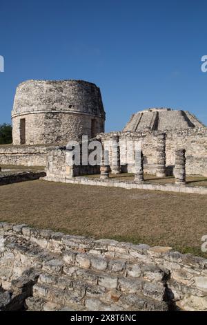 Templo Redondo (temple circulaire), site archéologique maya Mayapan, Yucatan, Mexique Banque D'Images