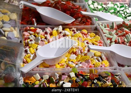 Confiserie fleurs gommes aux fruits Banque D'Images