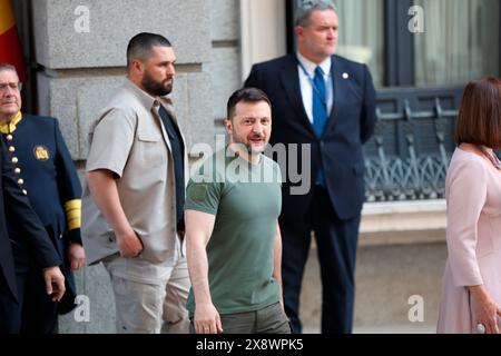 Madrid, Royaume d'Espagne ; 27/05/2024. Lors de son voyage en Espagne, le président de l’Ukraine, Volodimir Zelenski, a été reçu par les deux présidents du Congrès, Francina Armengol, et du Sénat, Pedro Roll?n, qu’il a rencontré, ainsi que l’ambassadeur d’Ukraine en Espagne, Serhii Pohoreltsev. Le président de l'Ukraine, Volodymyr Zelensky, rencontre à Madrid le chef du gouvernement, Pedro S?nchez, ils signent un accord bilatéral de sécurité. Zelensky, lors de son premier voyage officiel en Espagne, déjeuner avec le roi d'Espagne et rencontre les députés au Congrès. Photo : Juan Carlos Rojas Banque D'Images