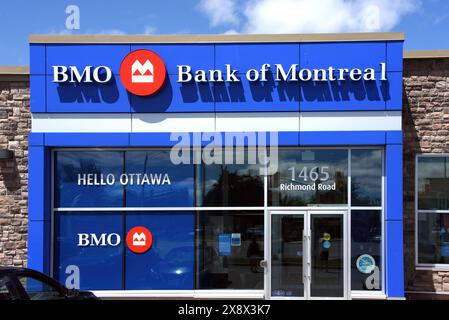 Ottawa, Canada - 24 mai 2024 : Banque de Montréal sur Richmond Rd. BMO est l’une des cinq grandes banques du Canada et possède des succursales dans divers pays autour de la WO Banque D'Images