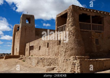 La mission de San Estevan Del Rey et le convento attaché ont été construits sur l'Acoma Mesa entre 1629 et 1641 par des travailleurs asservis. Banque D'Images