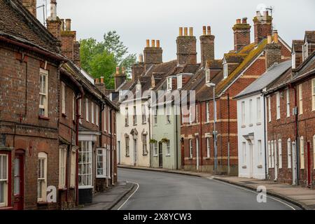 Paysage urbain de Wareham, Dorset, Angleterre. Rangée de maisons britanniques typiques Banque D'Images