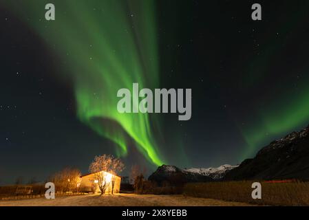 Islande, Islande orientale, Hali Country Hotel & Restaurant, aurora borealis Banque D'Images