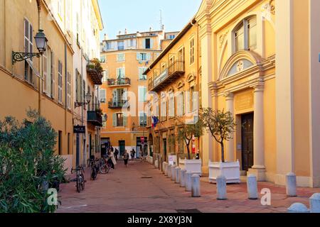 France, Alpes-Maritimes, Nice, vieille ville, cours Saleya France, Alpes-Maritimes (06), Nice, classée Patrimoine mondial de l'UNESCO, quartier du vieux ni Banque D'Images