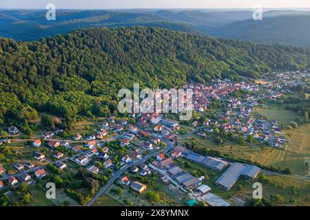 France, Bas-Rhin (67), Ernolsheim-lès-Saverne (vue aérienne) Banque D'Images